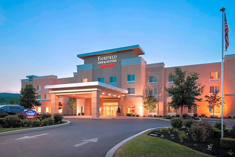 Huntingdon Hotel | 2-Star Hotel ∙ Fairfield Inn & Suites Huntingdon Raystown Lake