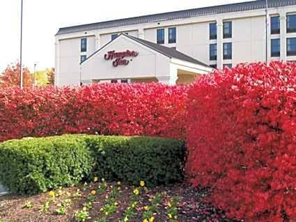 Georgetown Hotel | 2-Star Hotel ∙ Hampton Inn Lexington - Georgetown I-75