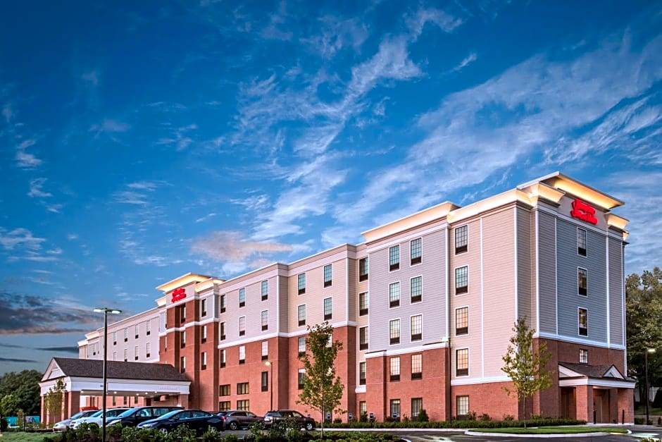 Northeast Yonkers Hotel | 2-Star Hotel ∙ Hampton Inn & Suites Yonkers - Westchester