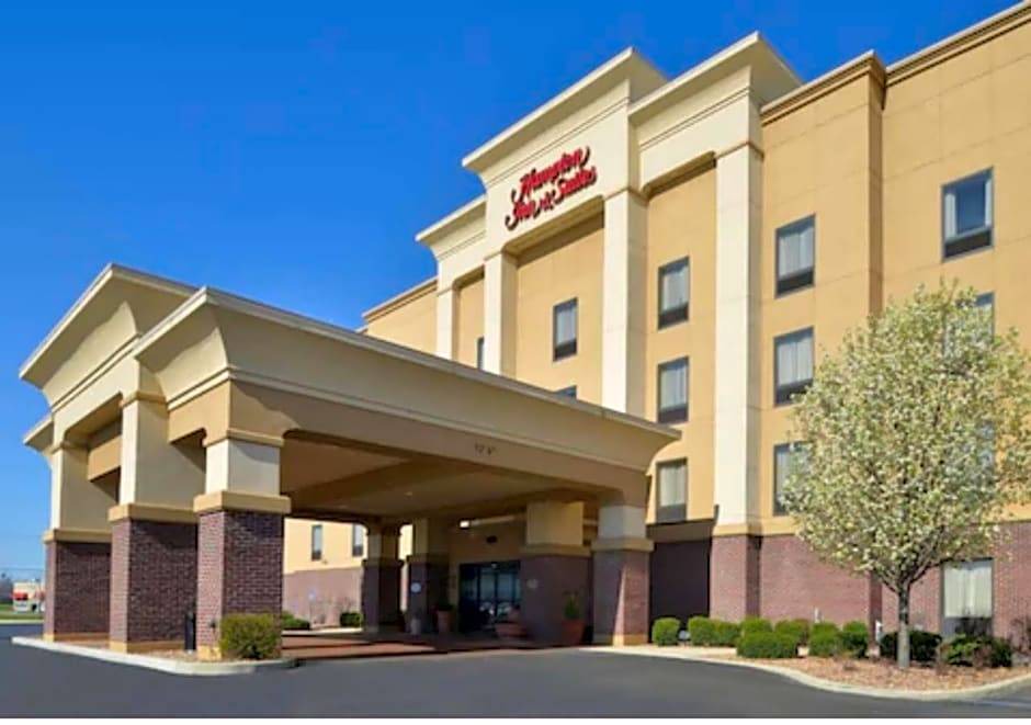 Muncie Hotel | 2-Star Hotel ∙ Hampton Inn & Suites Muncie