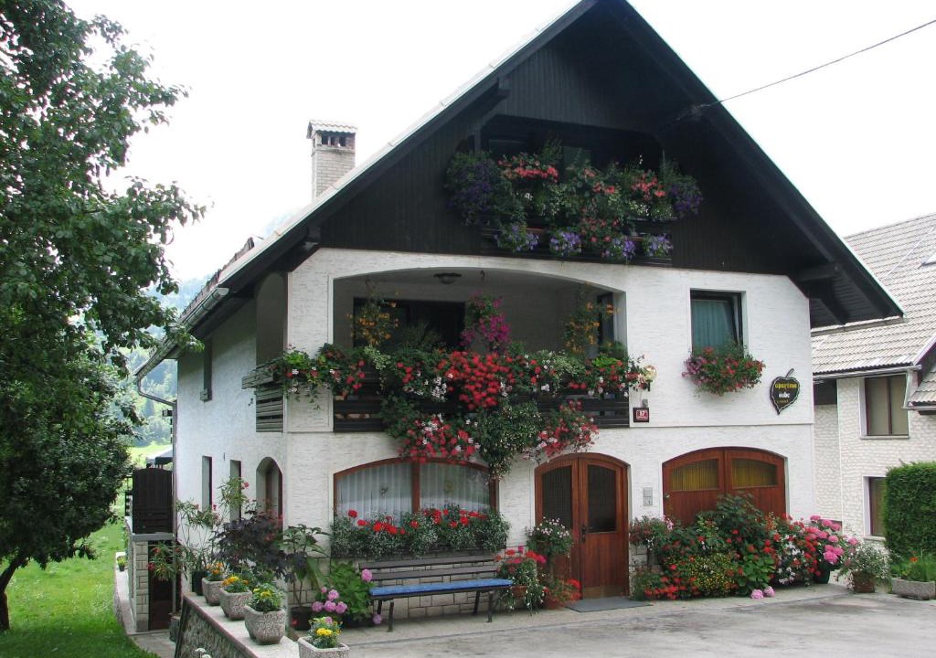 Srednja Vas v Bohinju House | 2 studio & apartment Cvetek Bohinj