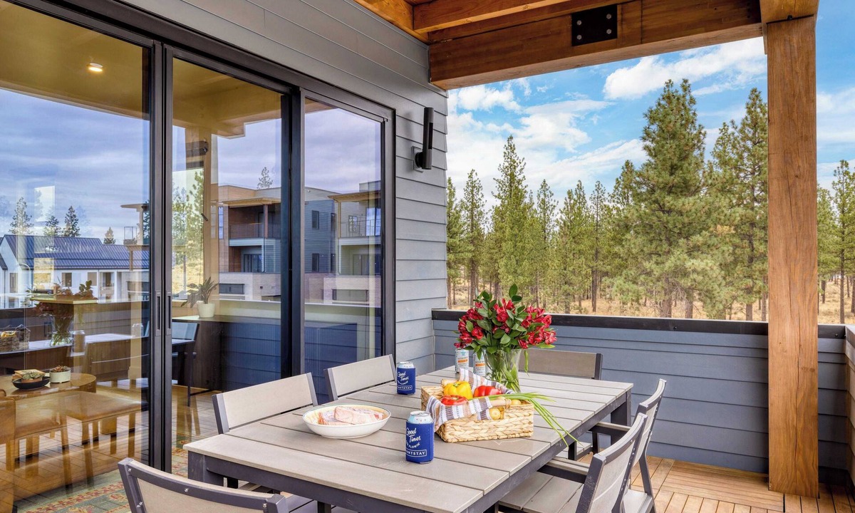 Bend Cottage | 2 Units Deck, Hot Tub, Minutes to Old Bend 1212 Skyline Ranch by Avantstay