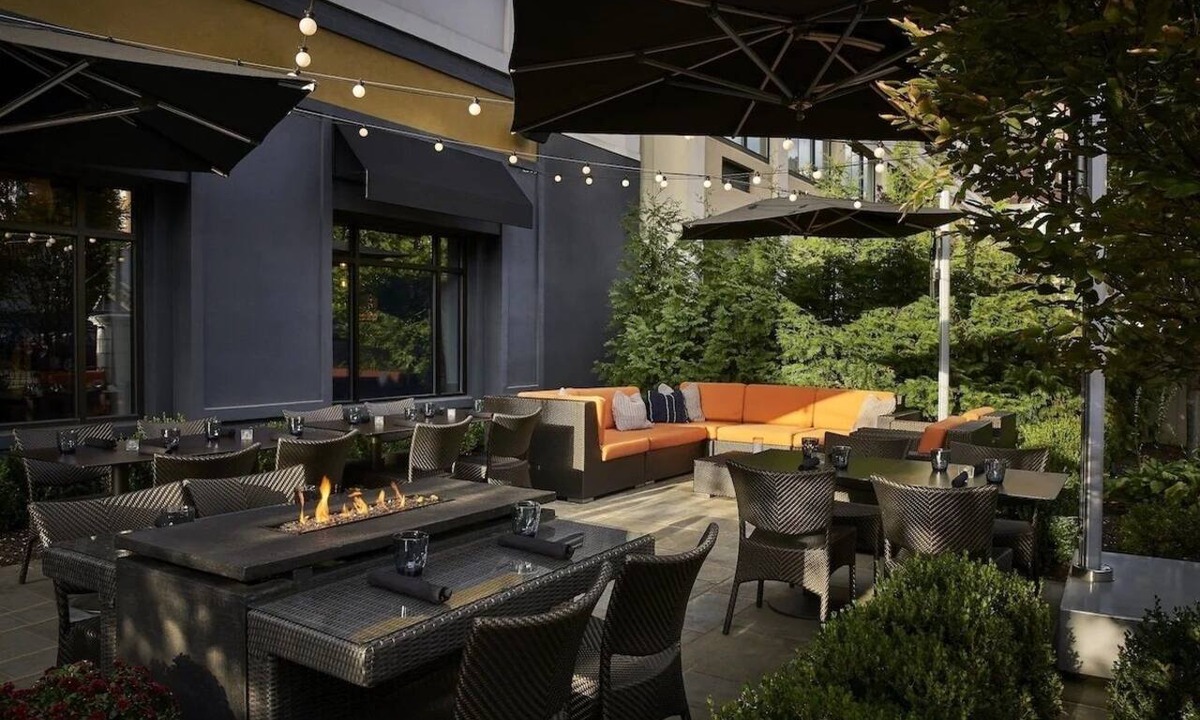 Downtown Washington D.C. Hotel | 2 Units | History Within Walking Distance | Near White House & Capitol