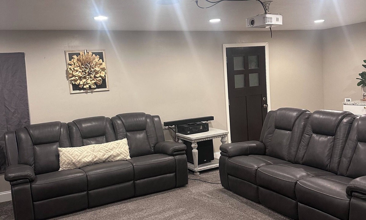 Erda Apartment | 20 mins from the SLC airport spacious, clean, and cozy listing.