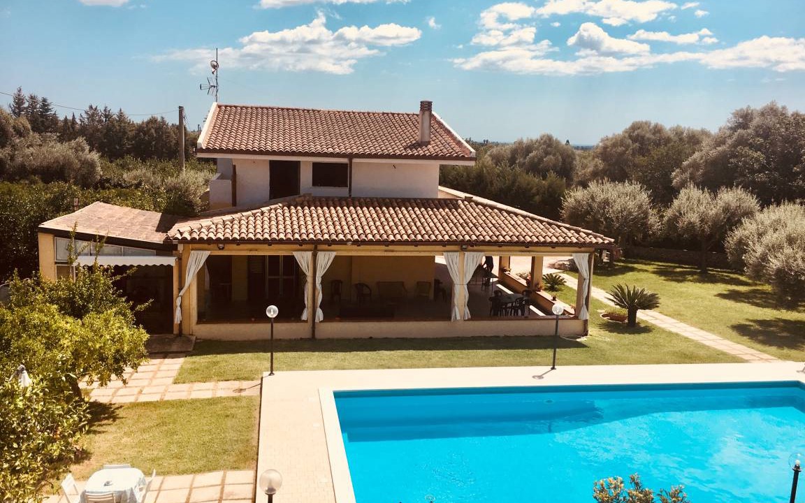 Floridia Villa | 200 m² Villa ∙ 3 bedrooms ∙ 6 guests