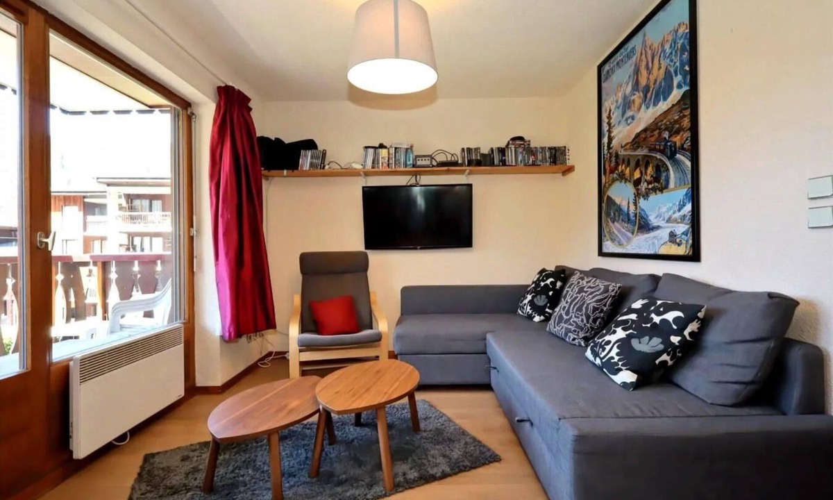 Les Houches Apartment | 200m from resort center, floor -1, balcony, television, ski locker, 29m², Les Houches