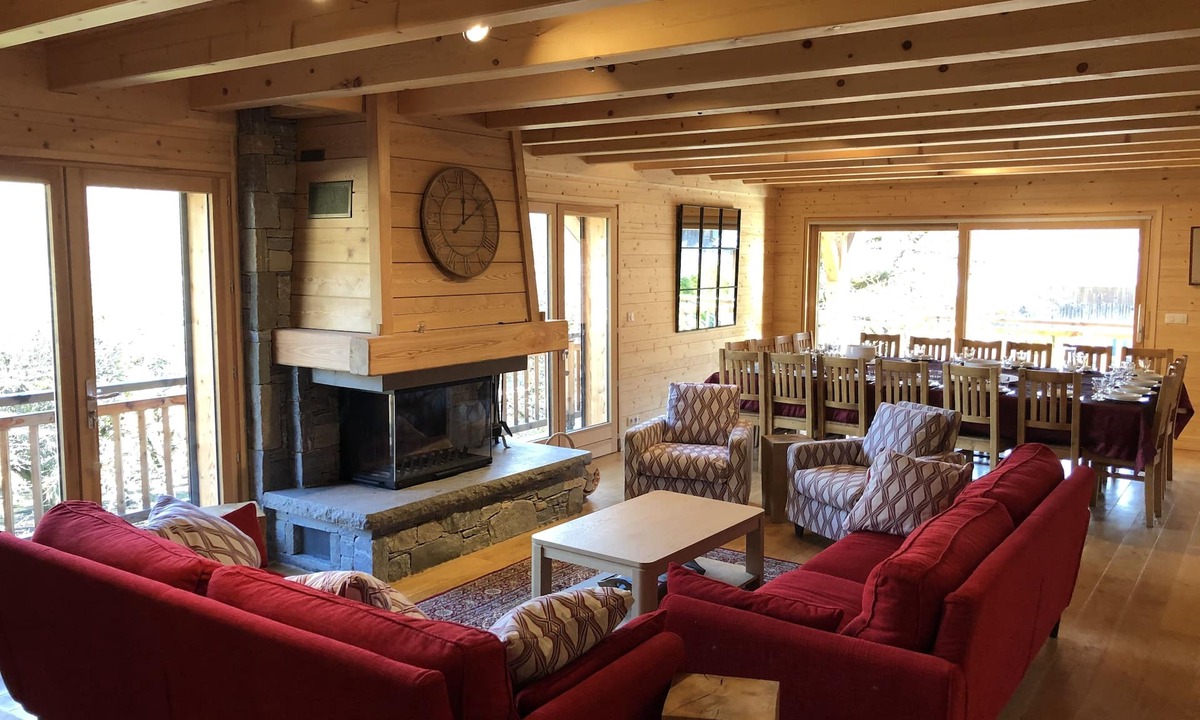 Morillon Ski Chalet | 200m from the gondola, beautiful chalet for 15 people with 7 en-suite bedrooms