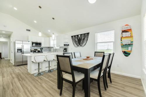 Surfside Beach House | 2026 Built Home Minutes to the Sand