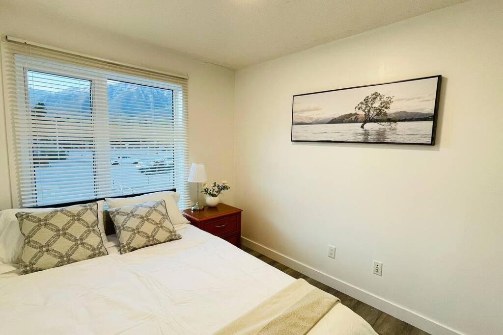 Town Centre Apartment | #204 Cozy Mountain View 2BR in Canmore DT
