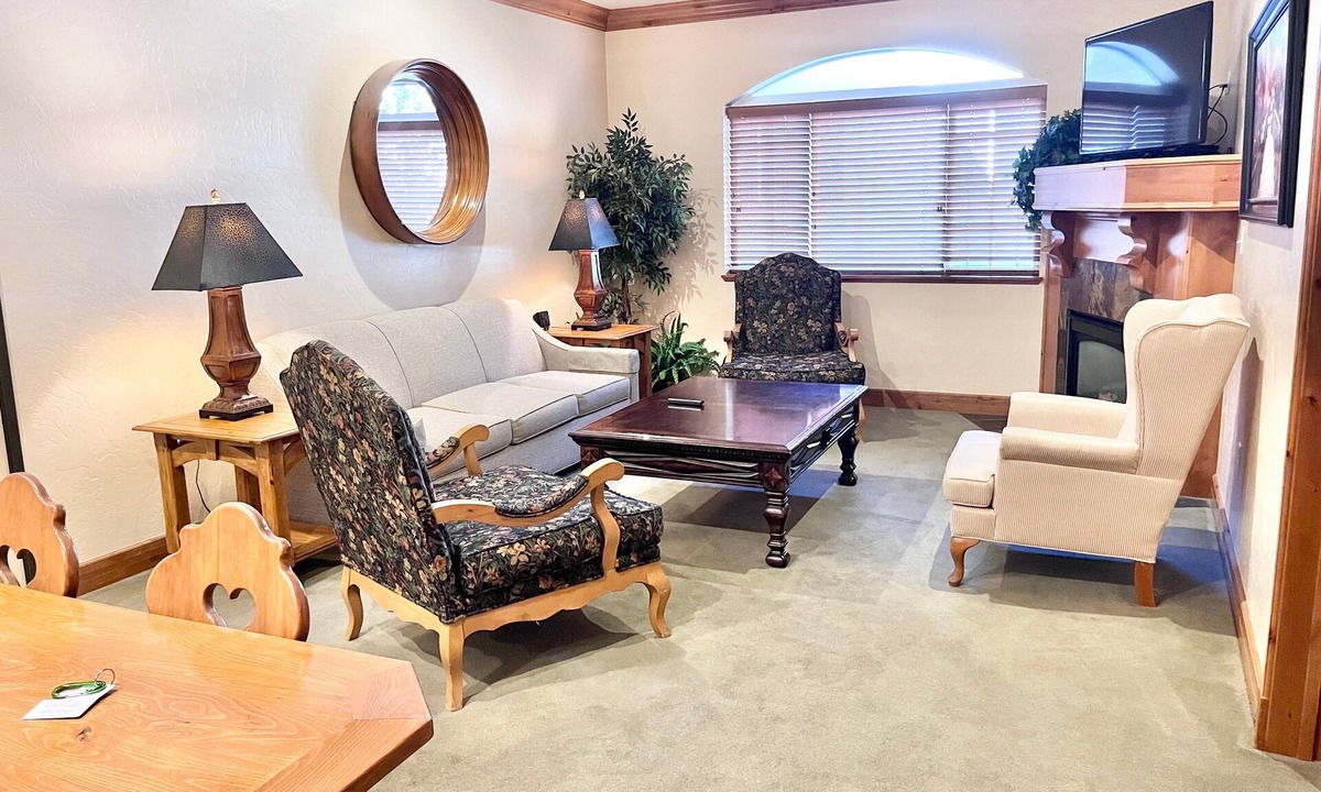 Midway Villa | 2049 | Upscale King Villa | Near Wasatch State Park