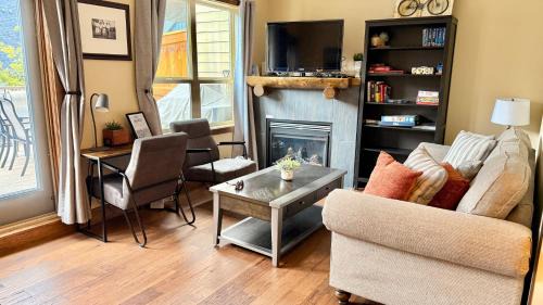 Canmore Apartment | 208 Fire Mountain 3 Bdrm 2 Level