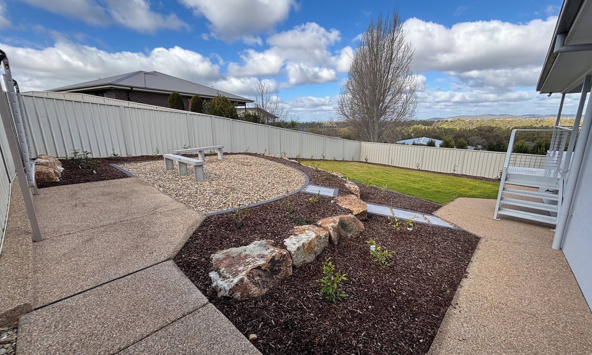 Estella House | 21 Samson Ave, Estella