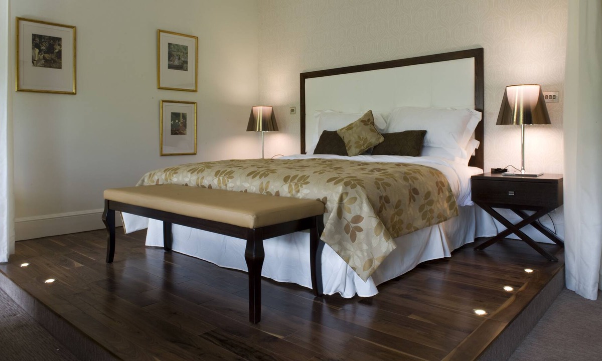 New Town Hotel | 21212
