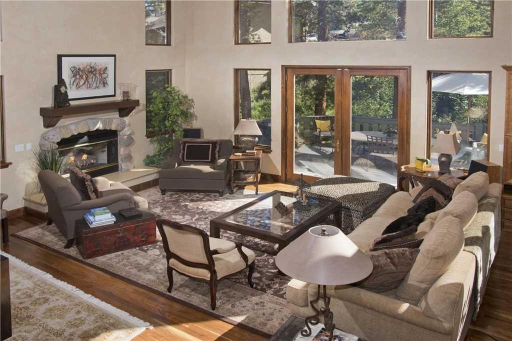 Highland Meadows House | 2123 Vermont Home