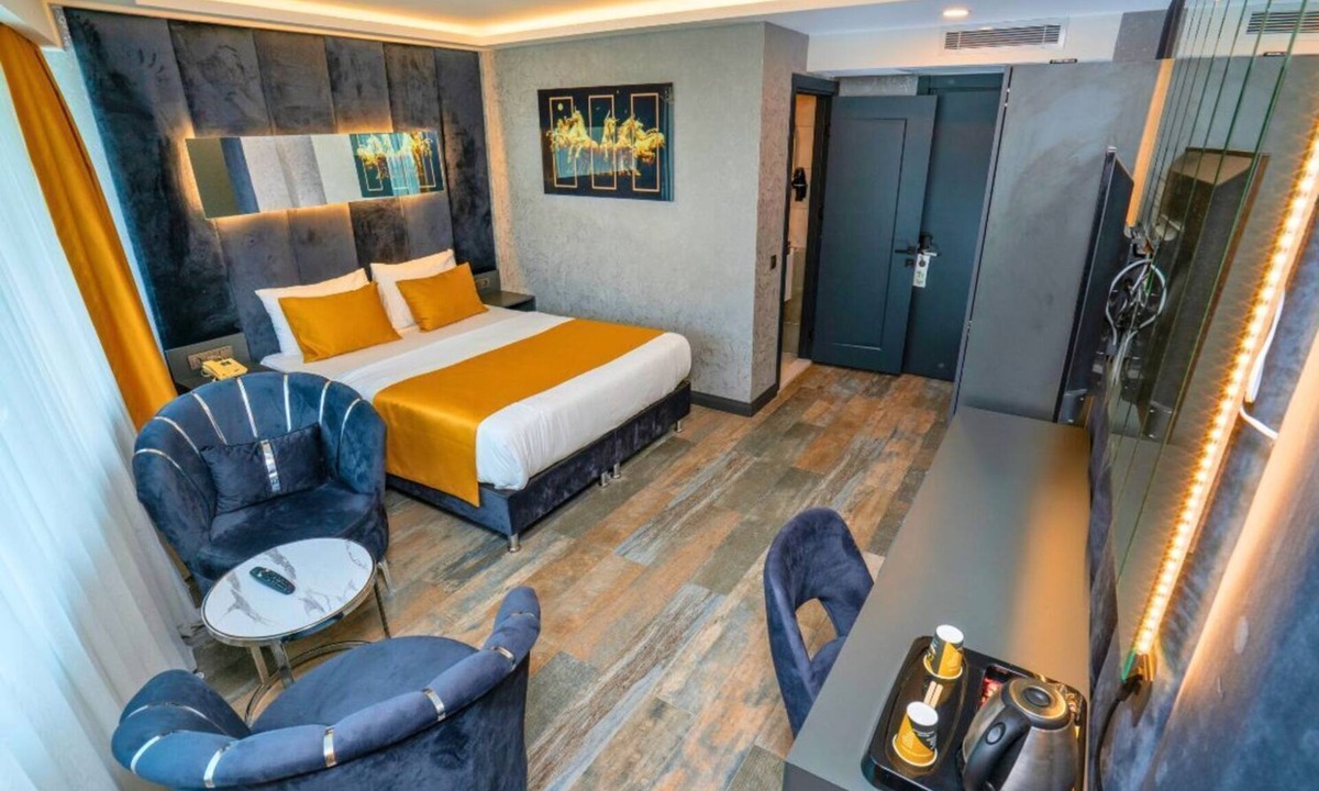 Pendik District Hotel | 216 Silver Suite