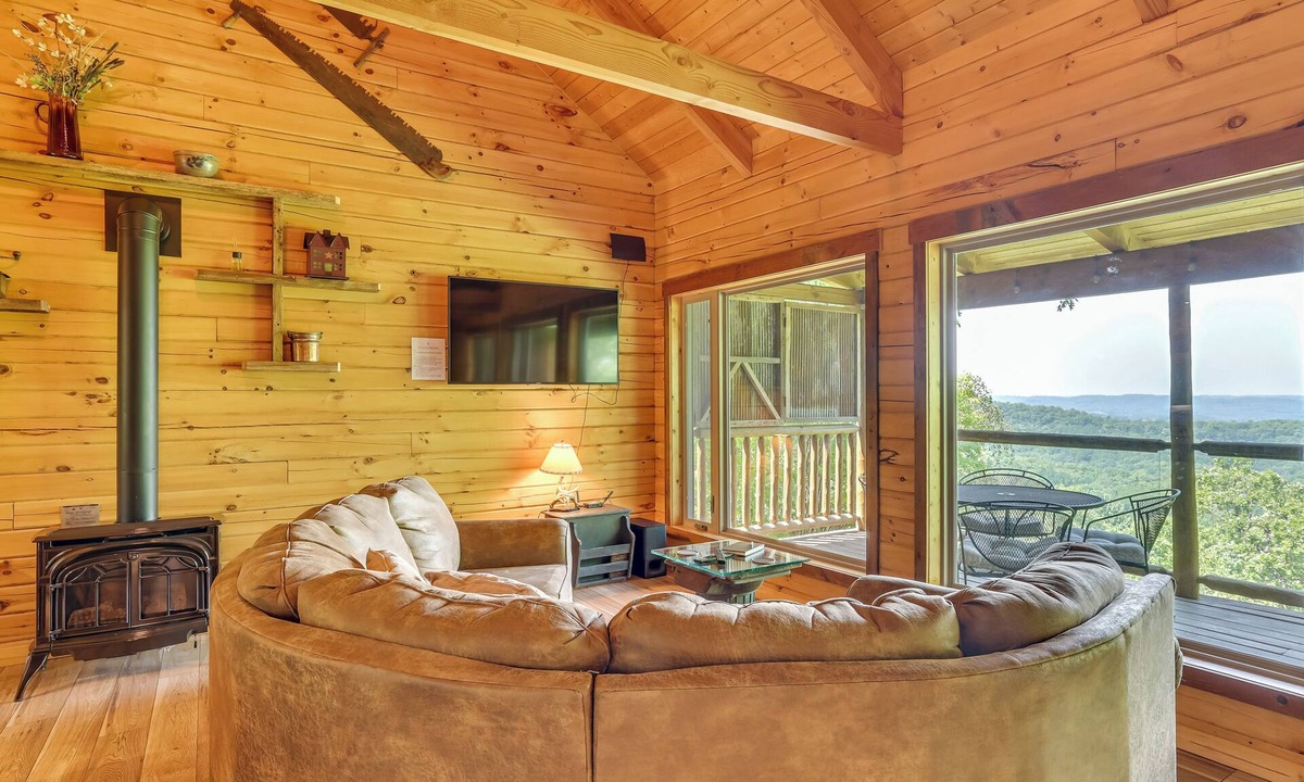 Mindoro Cabin | 22 Mi to Whitetail Ridge Ski Area: Cozy Getaway