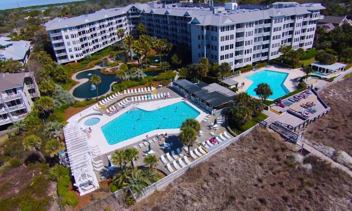 North Forest Beach Condo | 2201 SeaCrest. Renovated 1BR + Bunk Alcove — 2 Full Baths, Sleeps 6