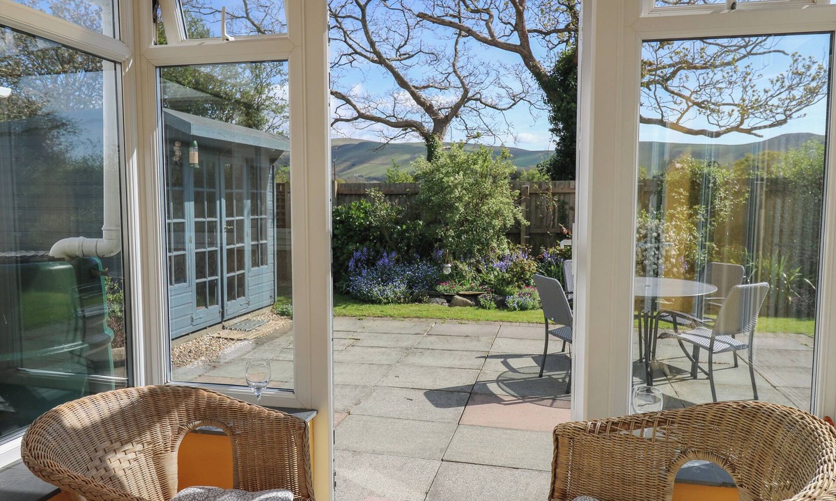 Bryn-crug Cottage | 24 Dolithel