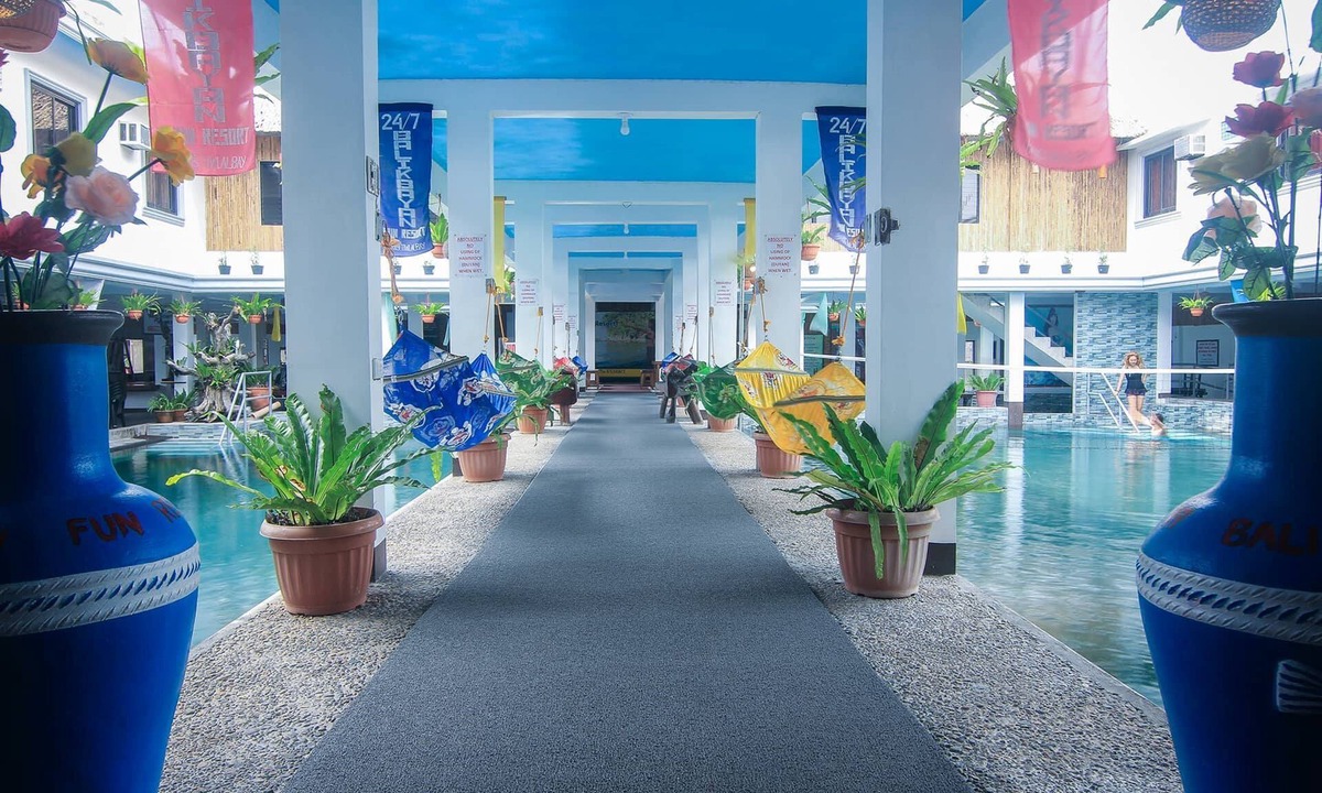 Tiwi Hotel | 247 BalikBayan Fun Resort