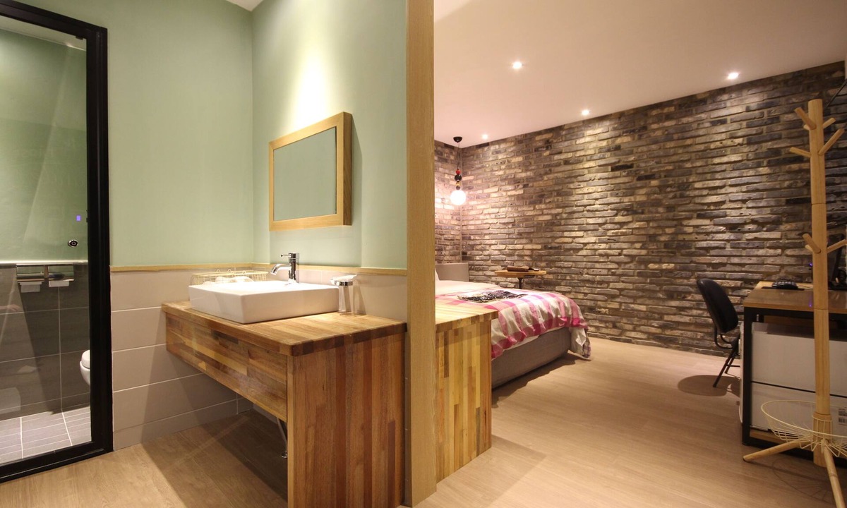 Busanjin Hotel | 25 Hours Hotel