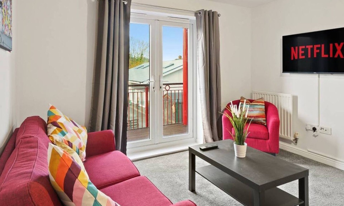 Aylesbury Apartment | 25 Off Weekly Contractor & Family Apt