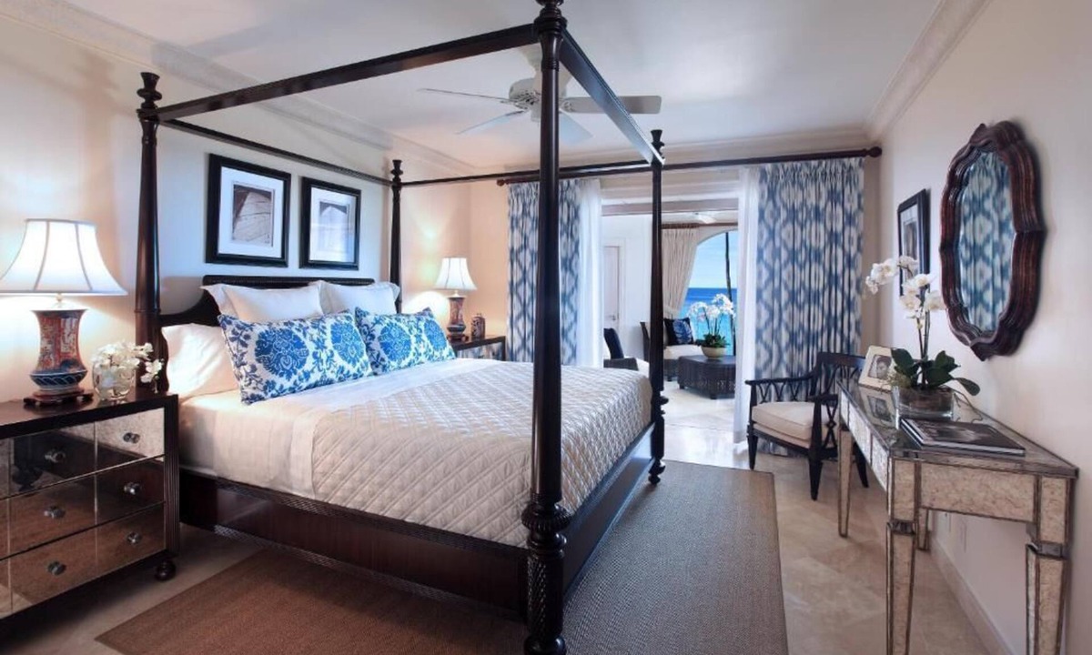 Little Battaleys Condo | 2500 sq. ft. Two-Bedroom Luxury Beachfront Suite on the West Coast