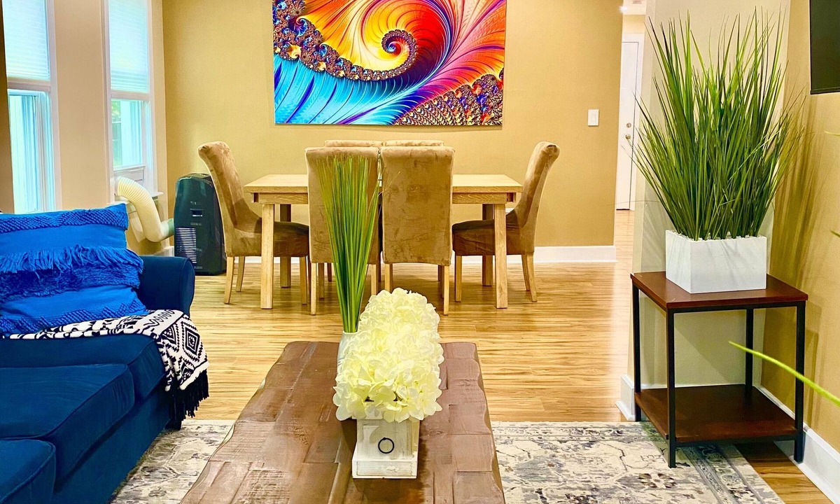 Springfield Apartment | 2bedrroom Mins from MGM, Downtown springfield, hospitals
