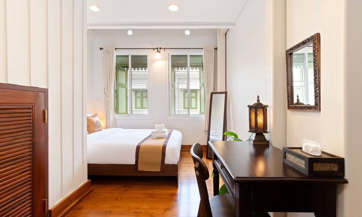 Chakkrawat House | 2BR 1SFB Home In Chinatown 5 Min MRT - Nivas Wanit