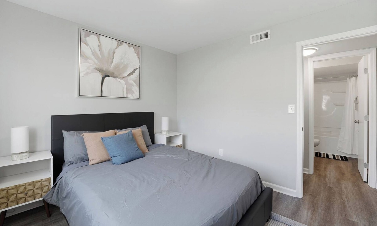 Durham Apartment | 2BR/2BA Apartment | Work-Friendly | Extended Stay