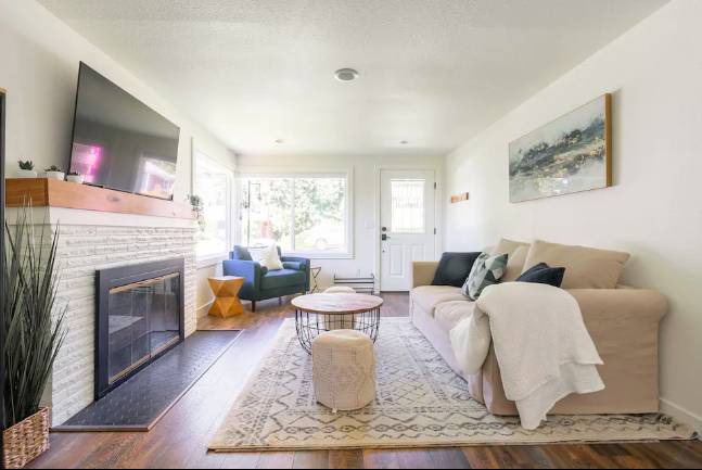 Northgate House | 2BR 2BA Northgate, Seattle Location with Patio, BBQ, and Backyard