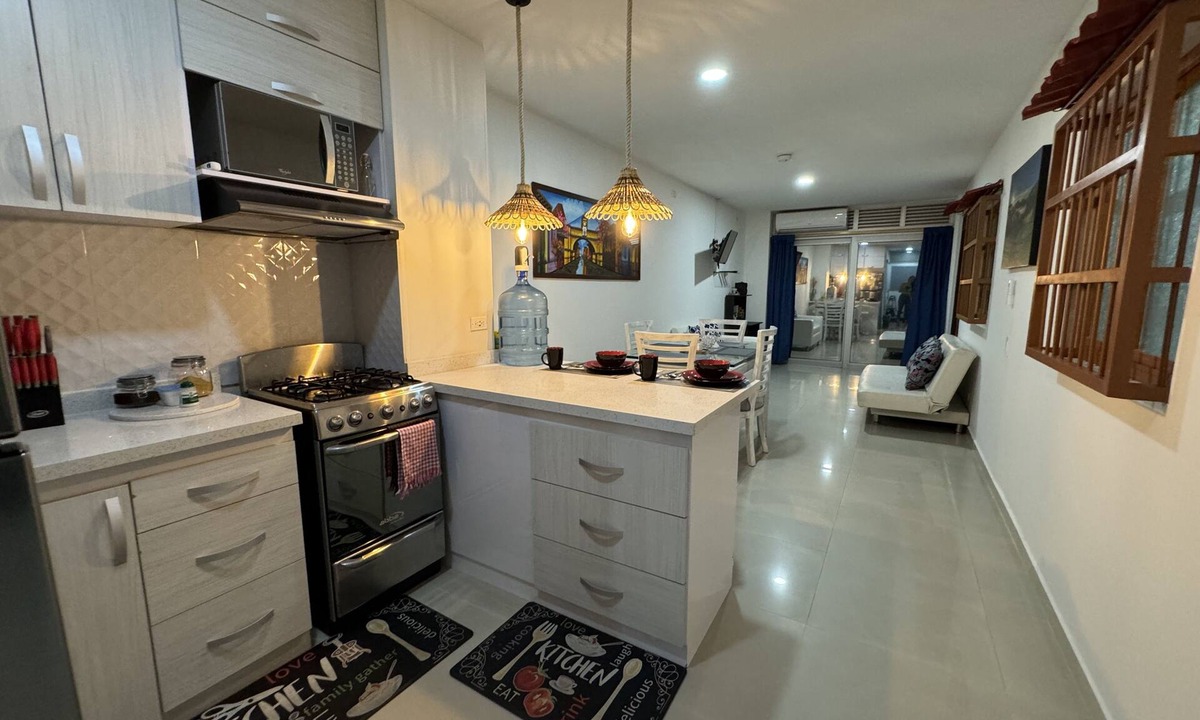 Cali Apartment | 2BR Cali Apt With AC & Fast WiFi – Near Tequendama