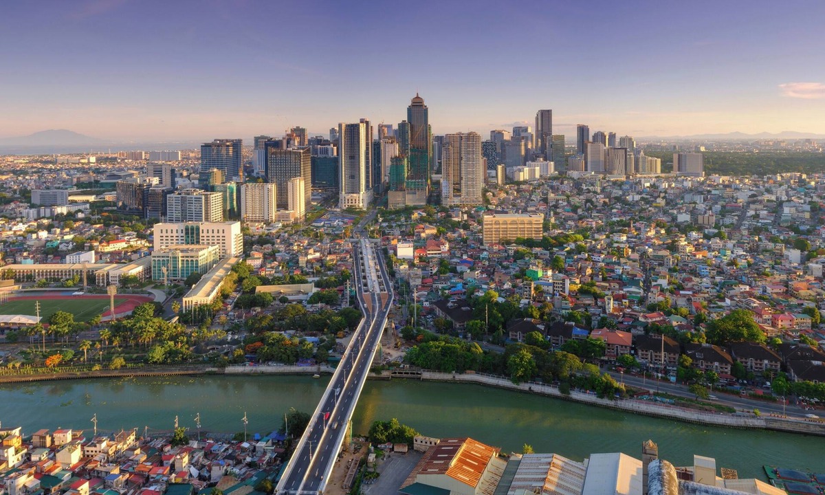 Kapitolyo Condo | 2BR condo, Panoramic views of Makati, BGC & Ortigas city skylines w/AC & wifi