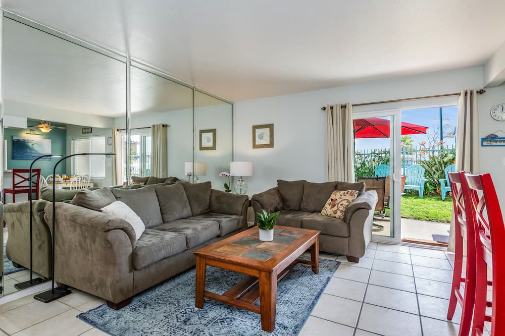 Carpinteria Condo | 2BR Condo right next to the beach and walkable to all the best of Carpinteria!