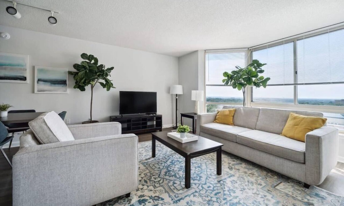 Ballston Apartment | 2BR Executive City Suite With Gym & Pool