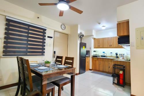 Ususan Apartment | 2BR Fully Air-Conditioned Staycation with Parking