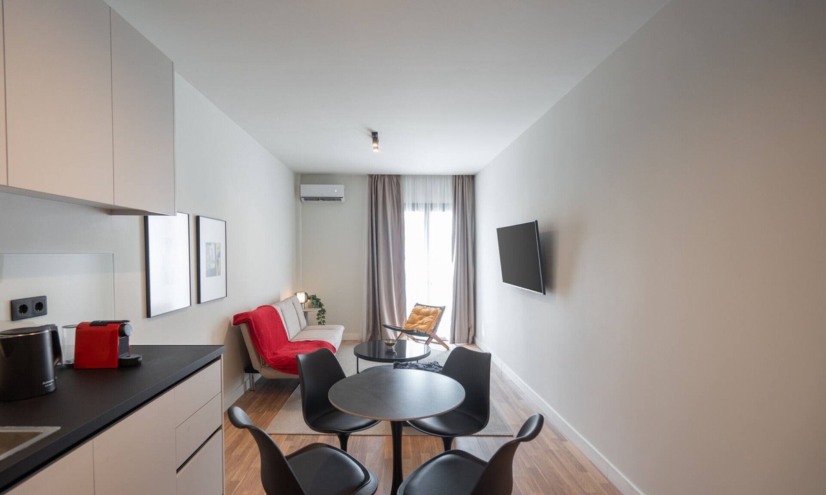 Kypseli Apartment | 2BR Gem Apt Access To Rooftop w/Sauna & Gym