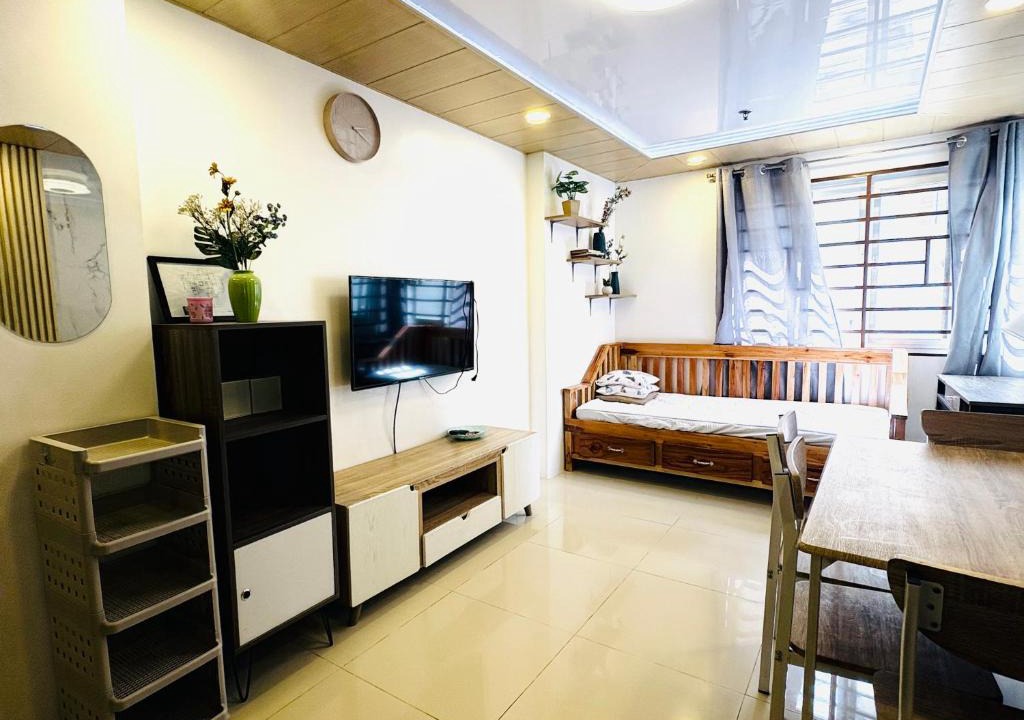 Baguio Apartment | 2BR Lodges 01