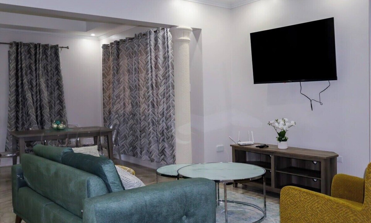 West Terrace Apartment | 2BR Modern Apartment on West Terrace; 101