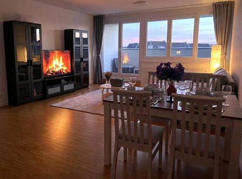 Steglitz Apartment | 2BR Modern Apt in Berlin and Parking Sleeps 6