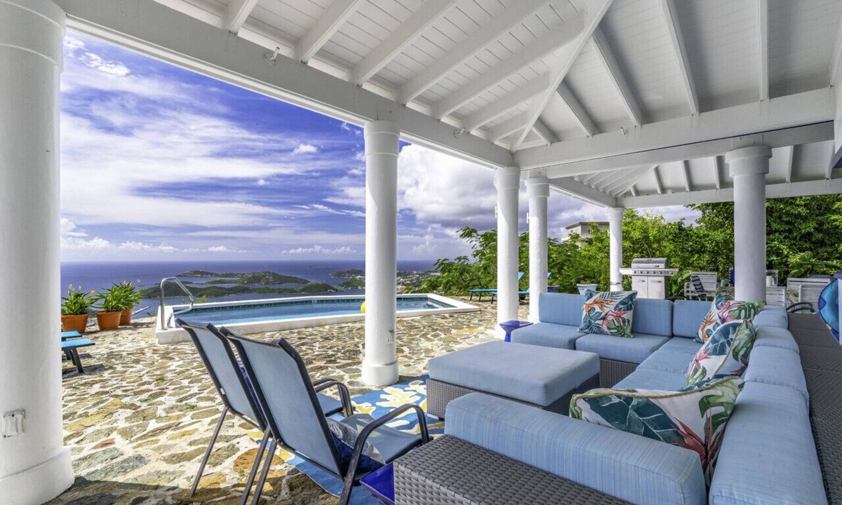 Estate Wintberg Villa | 2BR private villa, centrally located with incredible views!
