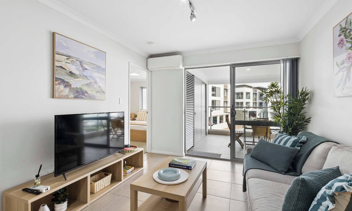 Rockingham Apartment | 2BR Unit in Rockingham Near Shops and Beach