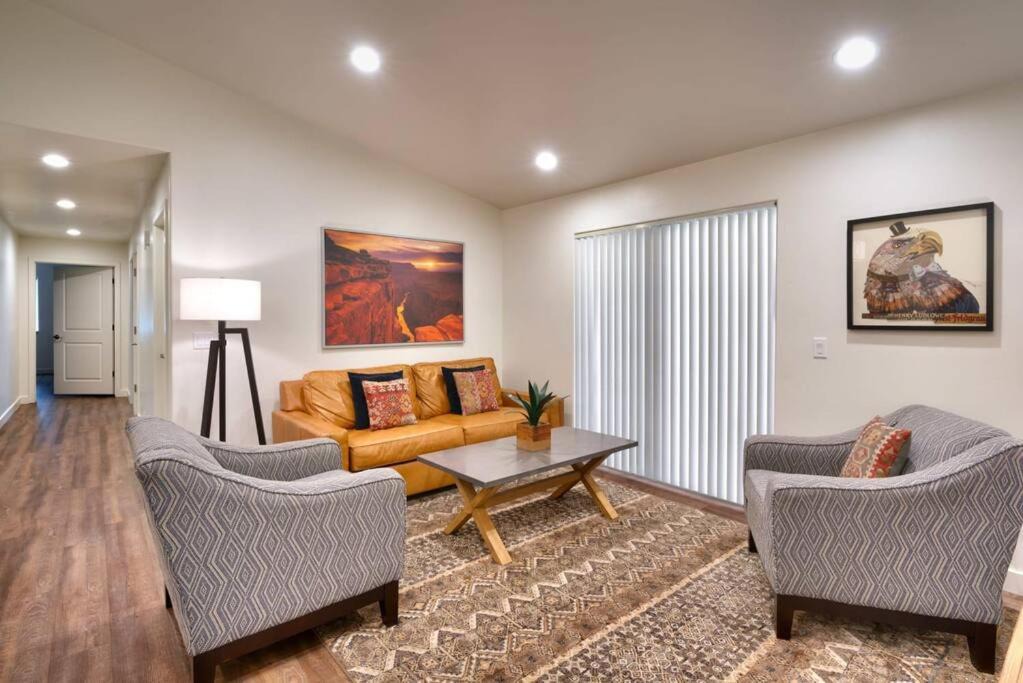Moab South Valley Apartment | 2L Top Floor Moab RedCliff Condo, Pool & Hot Tub