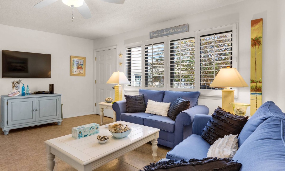 Seagrove Beach Condo | 2nd Floor Studio for 4: Pool + 300 Yards to the Beach