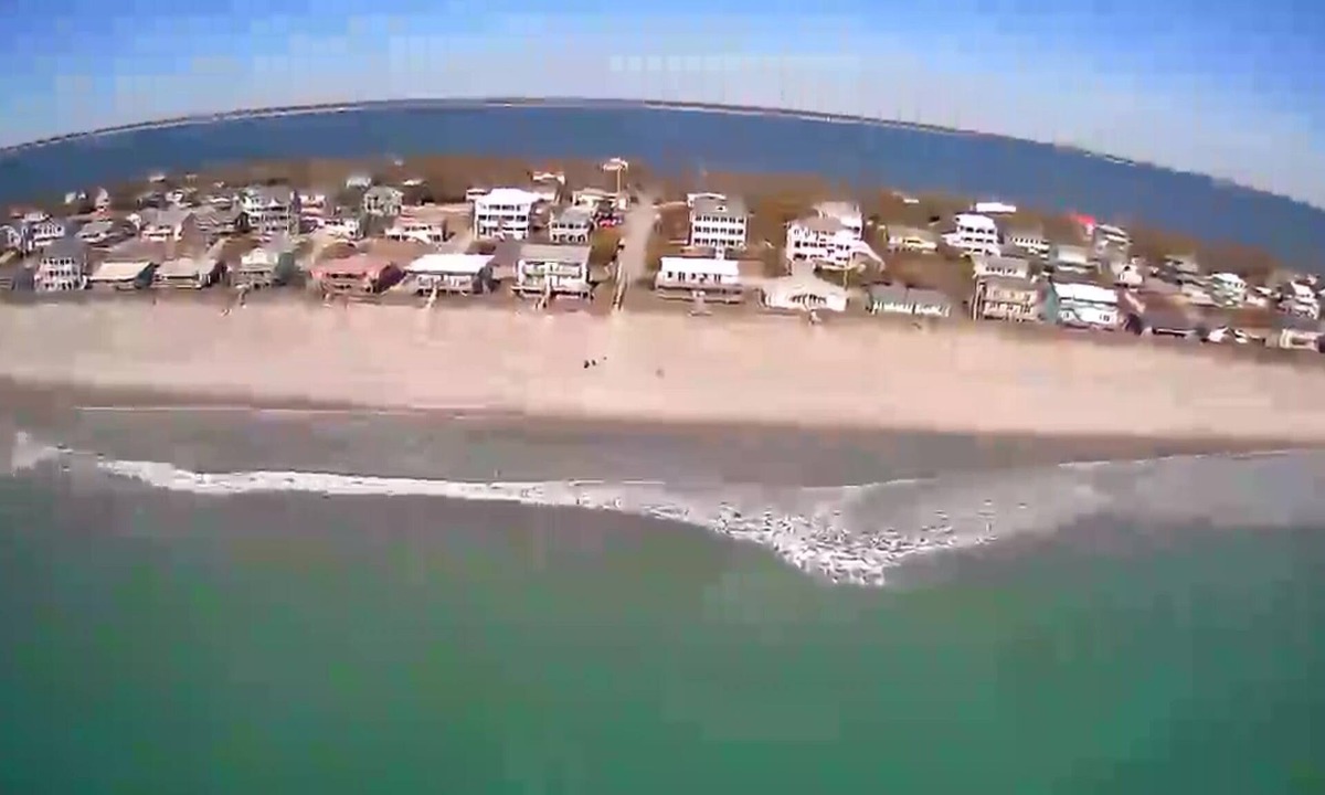 Emerald Isle House | 2nd-row crystal-coast-cabana bliss w/splendid ocean views—NO FEE for Fido