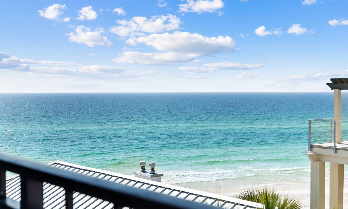 Inlet Beach Cottage | 2nd Row Gulf View Beach Cottage, 335' of Private Beach, Gulf Front Community Pool,