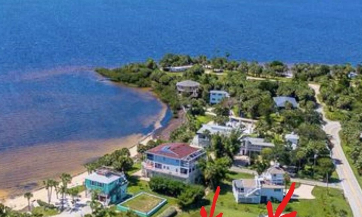 Pine Island House | 3/2 FLA ISLAND BEACH HOUSE GETAWAY w/2 BEACHES! 10-EXCEPTIONAL. SLEEPS 6. Ahh!