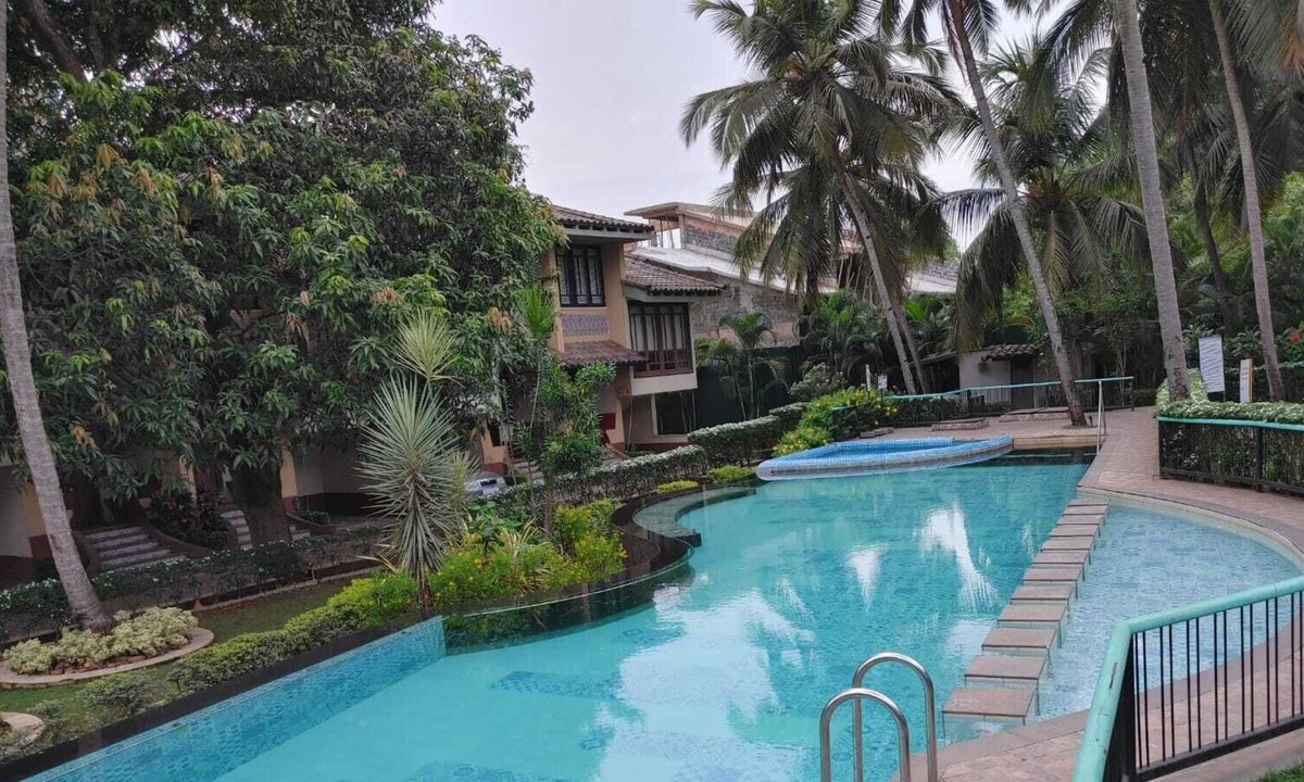 Fatrade House | 3-4 kms from two serene beaches in South Goa, an oasis of comfort