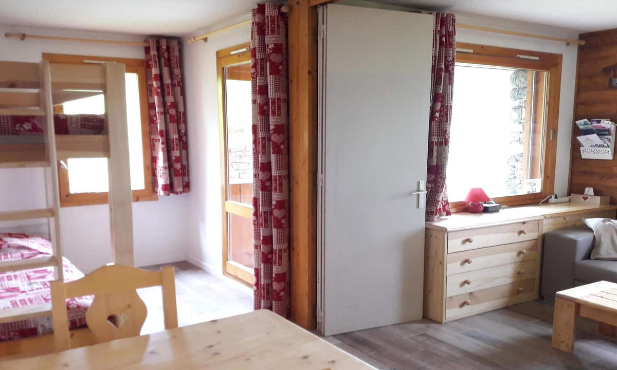 Valmorel Apartment | 3 * appt, 5 people in the heart of the resort, open to hikers out of season