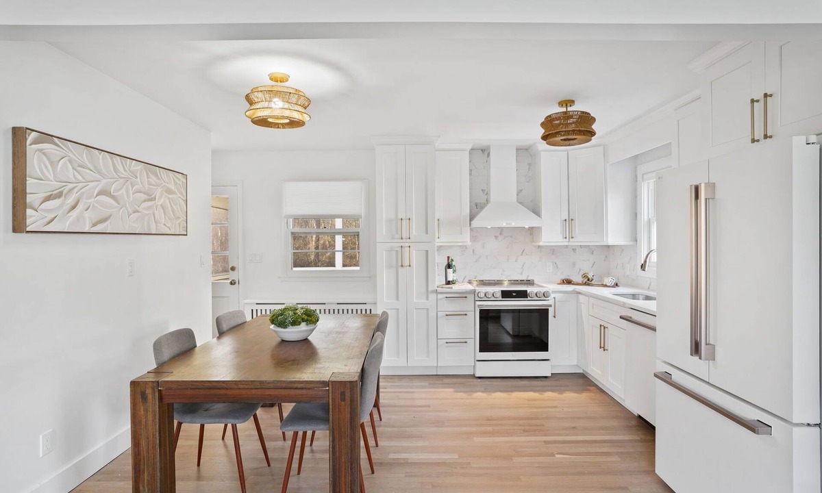 Fairfield House | 3 bd, 2 ba, king,fastwifi, near univ’s, firpt,