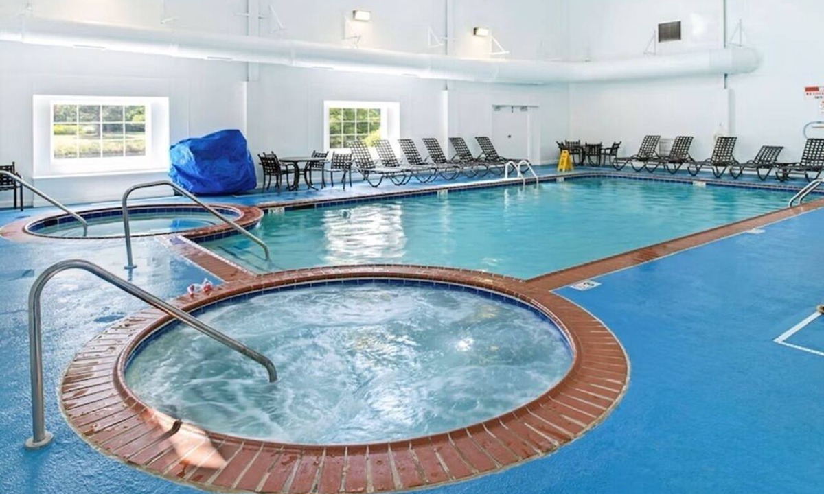 Berkeley Condo | 3 BDRM, SLEEPS 8, HISTORIC POWHATAN RESORT, COLONIAL WMSBRG, 8 MILES TO SEAWORLD